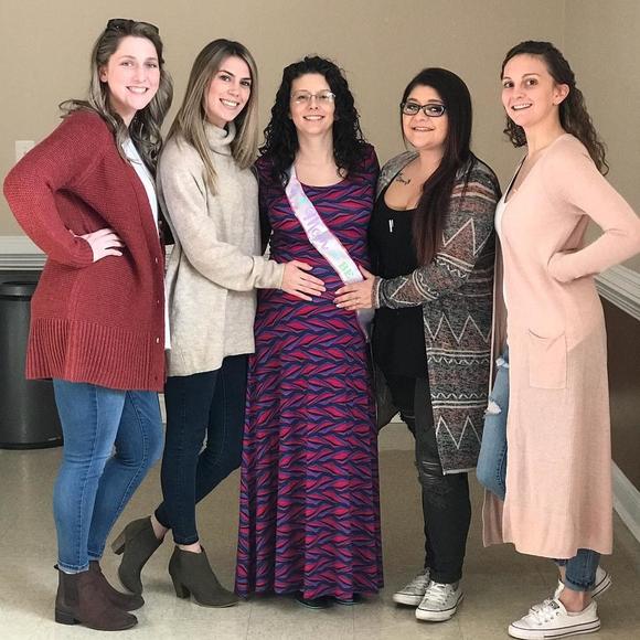 Meet your Posher, Trisha - Picture 1 of 1